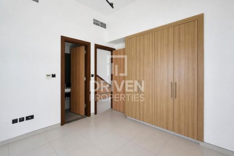 Vila u Dubai Land, Dubai, UAE 5 spavaćih soba, 352.85 m2 Br. 765645 - fotografija 8