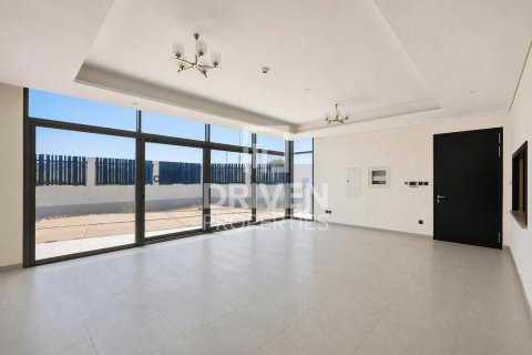 Vila u Dubai Land, Dubai, UAE 5 spavaćih soba, 352.85 m2 Br. 765645 - fotografija 2