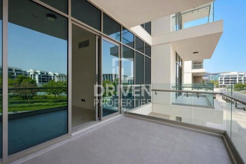 Lägenhet uthyres i Meydan, Dubai, UAE 2 sovrum, 142.61 kvm Nr. 765640 - fotografi 13