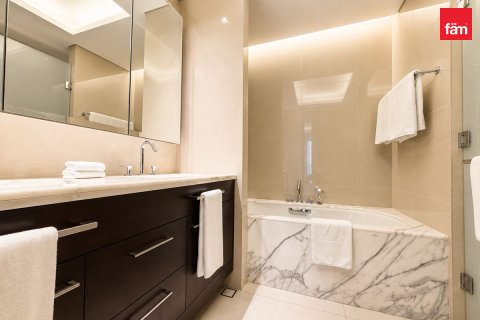 Apartamento para venda em Downtown Dubai (Downtown Burj Dubai), Dubai, EAU 2 quartos, 157.9 m2 № 726656 - foto 16