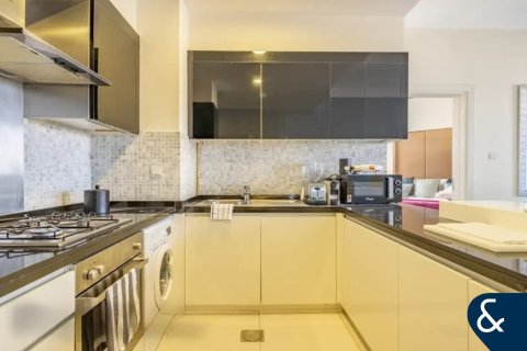 Снять в аренду квартиру в Даунтаун Дубай (Даунтаун Бурдж Дубай), ОАЭ 1 спальня, 82м2, № 698301 - фото 10