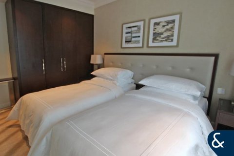Apartamento para arrendamento em Downtown Dubai (Downtown Burj Dubai), Dubai, EAU 2 quartos, 135 m2 № 698303 - foto 14