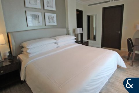 Apartamento para arrendamento em Downtown Dubai (Downtown Burj Dubai), Dubai, EAU 2 quartos, 135 m2 № 698303 - foto 3