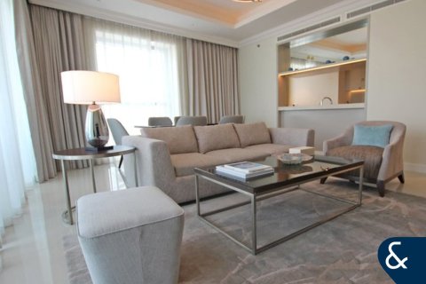 Apartamento para arrendamento em Downtown Dubai (Downtown Burj Dubai), Dubai, EAU 2 quartos, 135 m2 № 698303 - foto 2