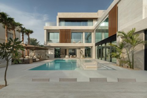 Villa in Umm Suqeim, Dubai, VAE: 5 Schlafzimmer, 1393.55 m2 Nr. 748876