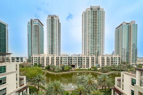 Apartment in The Views, Dubai, UAE 2 bedrooms, 121.8 sq.m. № 750417 - photo 14