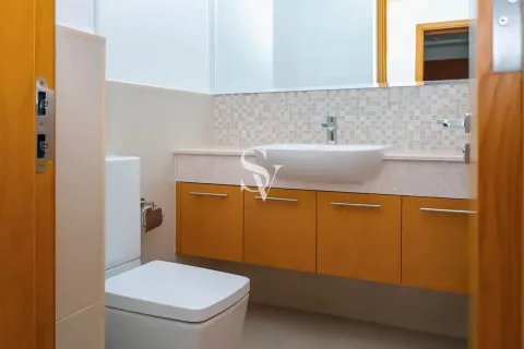 Apartemen di Downtown Dubai (Downtown Burj Dubai), UEA 1 kamar tidur, 81 m2 nomor 715917 - foto 10