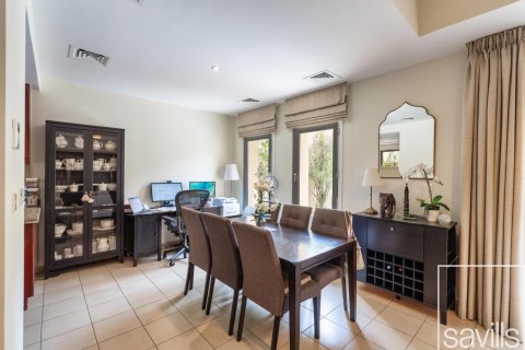 Villetta a schiera in vendita a Arabian Ranches, Dubai, EAU 2 camere da letto, 238.76 mq. № 747211 - foto 3