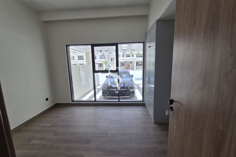 Rijtjeshuis te koop in Damac Lagoons, Dubai, VAE 4 slaapkamers, 144 vr.m., nr 720211 - foto 2