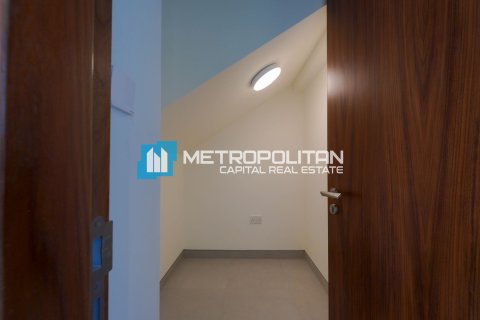 Abu Dhabi, UAE의 임대용 타운하우스 침실 2개, 126.6제곱미터 번호 687769 - 사진 21