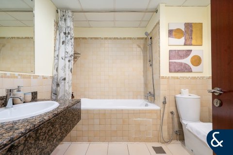 Üürile anda korter asukohaga Jumeirah Beach Residence, Dubai, AÜE: 2 magamistoaga, 115 m² Nr 685235 - pilt 13