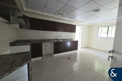 阿联酋 Dubai Meadows 待租 : 4 卧, 540 平方米 , 编号685236 - 照片 15