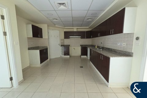 阿联酋 Dubai Meadows 待租 : 4 卧, 540 平方米 , 编号685236 - 照片 5