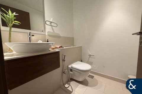 Dubai, UAE의 임대용 아파트 침실 2개, 158제곱미터 번호 685234 - 사진 6