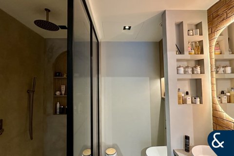 Купить квартиру в Даунтаун Дубай (Даунтаун Бурдж Дубай), ОАЭ 2 спальни, 152м2, № 685327 - фото 10