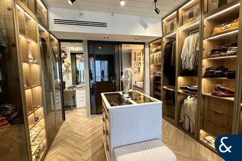 Купить квартиру в Даунтаун Дубай (Даунтаун Бурдж Дубай), ОАЭ 2 спальни, 152м2, № 685327 - фото 8