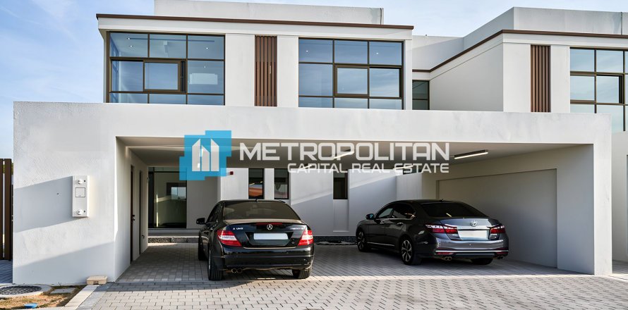 Stadthaus in Abu Dhabi, VAE: 4 Schlafzimmer, 453.1 m2 Nr. 686529