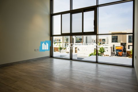 Stadthaus zur Miete in Abu Dhabi, VAE 4 Schlafzimmer, 453.1 m2 Nr. 686529 - Foto 11