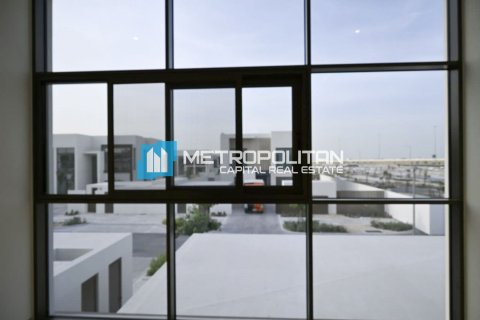 Stadthaus zur Miete in Abu Dhabi, VAE 4 Schlafzimmer, 453.1 m2 Nr. 686529 - Foto 13