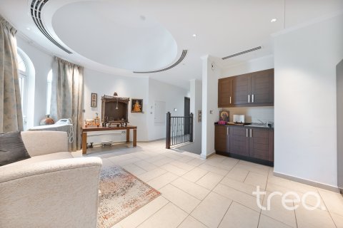 Vila di Jumeirah Park, Dubai, UAE 5 bilik tidur, 757.9 meter persegi № 733443 - foto 15