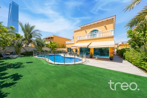 Vila di Jumeirah Park, Dubai, UAE 5 bilik tidur, 757.9 meter persegi № 733443 - foto 2