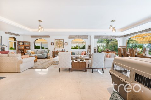Vila di Jumeirah Park, Dubai, UAE 5 bilik tidur, 757.9 meter persegi № 733443 - foto 10