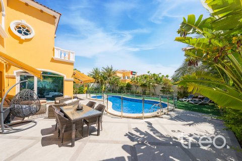 Vila di Jumeirah Park, Dubai, UAE 5 bilik tidur, 757.9 meter persegi № 733443 - foto 3