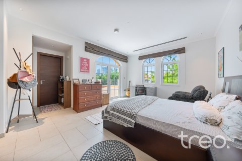 Vila di Jumeirah Park, Dubai, UAE 5 bilik tidur, 757.9 meter persegi № 733443 - foto 17
