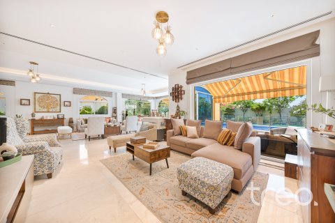 Vila di Jumeirah Park, Dubai, UAE 5 bilik tidur, 757.9 meter persegi № 733443 - foto 9
