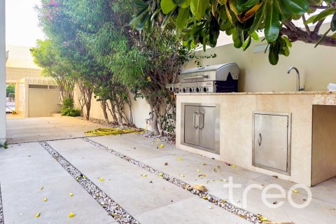 Vila u Meadows, Dubai, UAE 5 spavaćih soba, 543.58 m2 Br. 733447 - fotografija 8