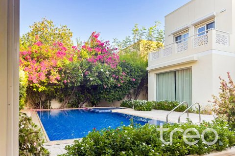 Vila u Meadows, Dubai, UAE 5 spavaćih soba, 543.58 m2 Br. 733447 - fotografija 3
