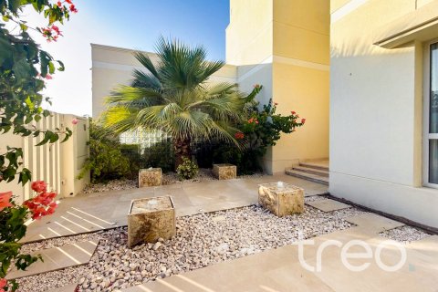 Vila u Meadows, Dubai, UAE 5 spavaćih soba, 543.58 m2 Br. 733447 - fotografija 7