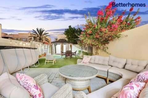 Villa en alquiler en The Springs, Dubai, EAU 2 dormitorios, 207 m2 № 644460 - foto 12