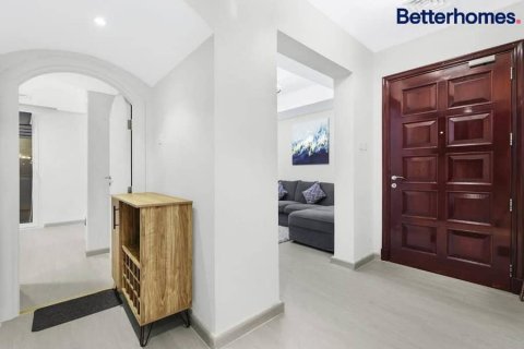 Villa en alquiler en The Springs, Dubai, EAU 2 dormitorios, 207 m2 № 644460 - foto 1