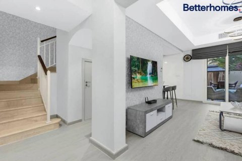 Villa en alquiler en The Springs, Dubai, EAU 2 dormitorios, 207 m2 № 644460 - foto 15