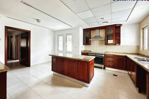 Villa zur Miete in Arabian Ranches, Dubai, VAE 4 Schlafzimmer, 781 m2 Nr. 644456 - Foto 15