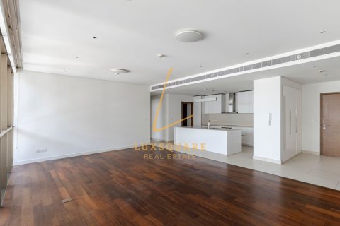 Apartmen di Al Wasl, Dubai, UAE 3 bilik tidur, 226 meter persegi № 711311 - foto 2