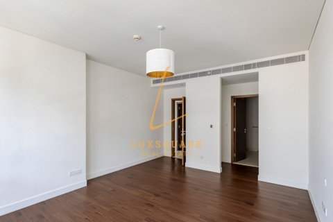 Apartmen di Al Wasl, Dubai, UAE 3 bilik tidur, 226 meter persegi № 711311 - foto 6