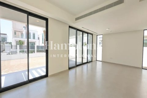 Huvila Arabian Ranches 3, Dubai, Arabiemiraatit 4 makuuhuonetta, 490.43493700 m2 № 697560 - kuva 9