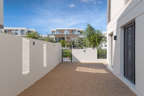 Vila v Tilal Al Ghaf, Dubai, SAE 4 spálne, 317 m2 č. 735957 - Fotografia 19