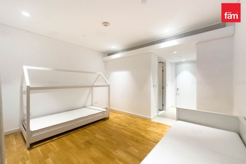 Apartment til leje i Dubai, UAE 3 soveværelser, 190 kvm № 740816 - foto 15