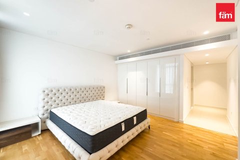 Apartment til leje i Dubai, UAE 3 soveværelser, 190 kvm № 740816 - foto 11