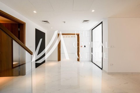 Villa para arrendamento em Yas Island, Abu Dhabi, EAU 4 quartos, 700.67 m2 № 737344 - foto 8
