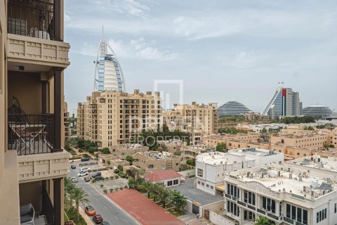 Üürile anda korter asukohaga Umm Suqeim, Dubai, AÜE: 1 magamistoaga, 75.72 m² Nr 746969 - pilt 1