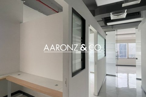 Oficiu de închiriat în Business Bay, Dubai, EAU 95 mp.  №703108 - poză 9
