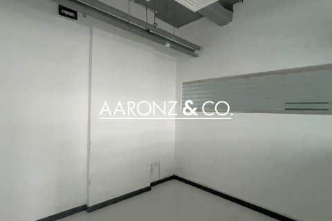 Oficiu de închiriat în Business Bay, Dubai, EAU 95 mp.  №703108 - poză 6