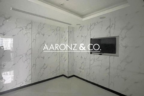 Oficiu de închiriat în Business Bay, Dubai, EAU 95 mp.  №703108 - poză 7