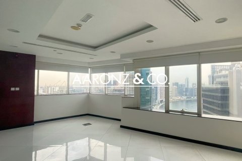 Oficiu de închiriat în Business Bay, Dubai, EAU 95 mp.  №703108 - poză 1