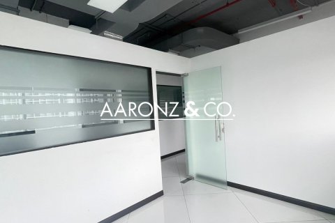 Oficiu de închiriat în Business Bay, Dubai, EAU 95 mp.  №703108 - poză 4