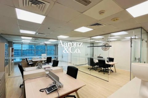 Bureau à louer à Business Bay, Dubai, EAU 102 m2 № 703100 - photo 4